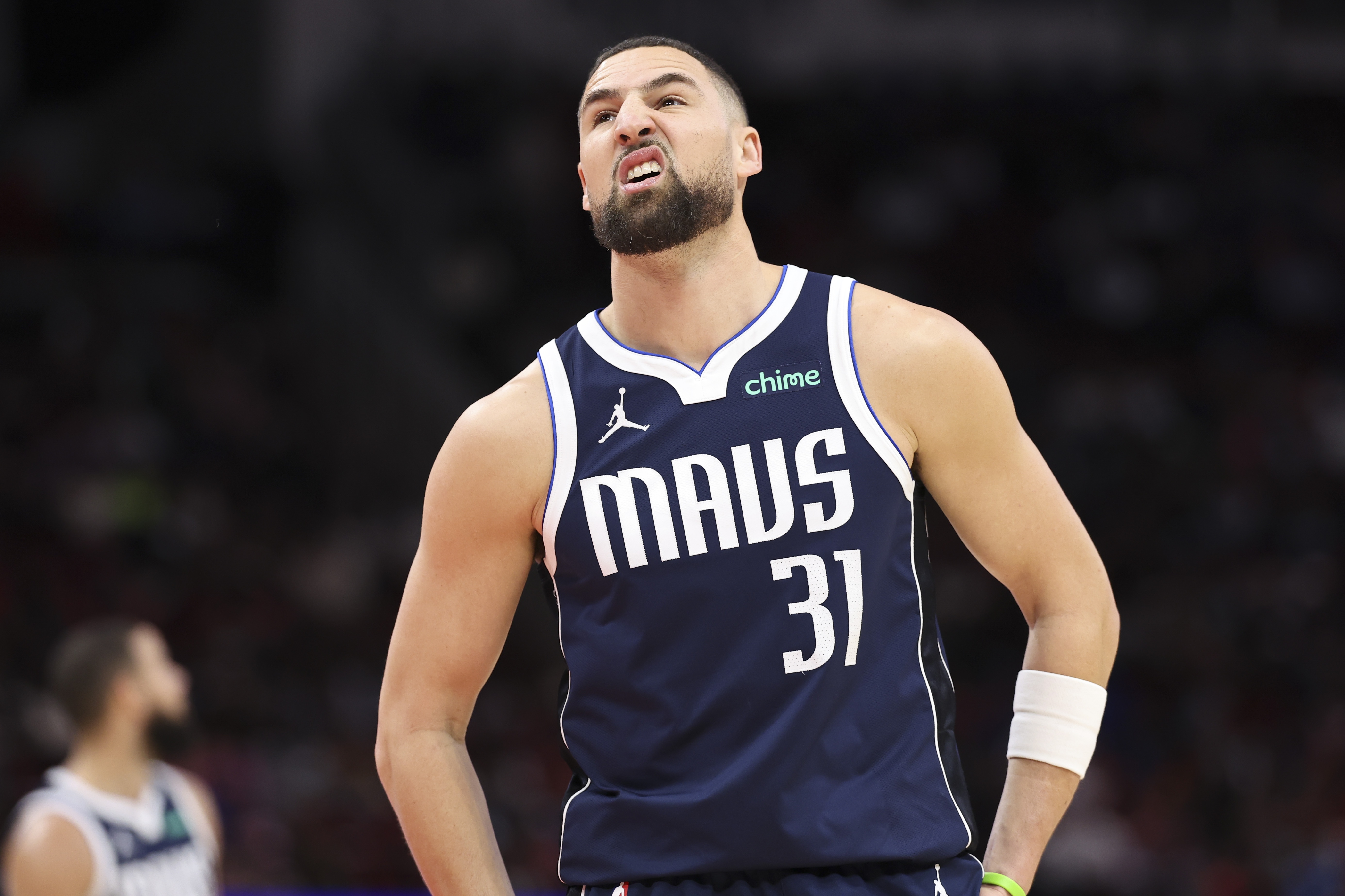 betway手机版-越打越坑了！克莱8中2得5分2板1助 三分6中1&amp;正负值-12